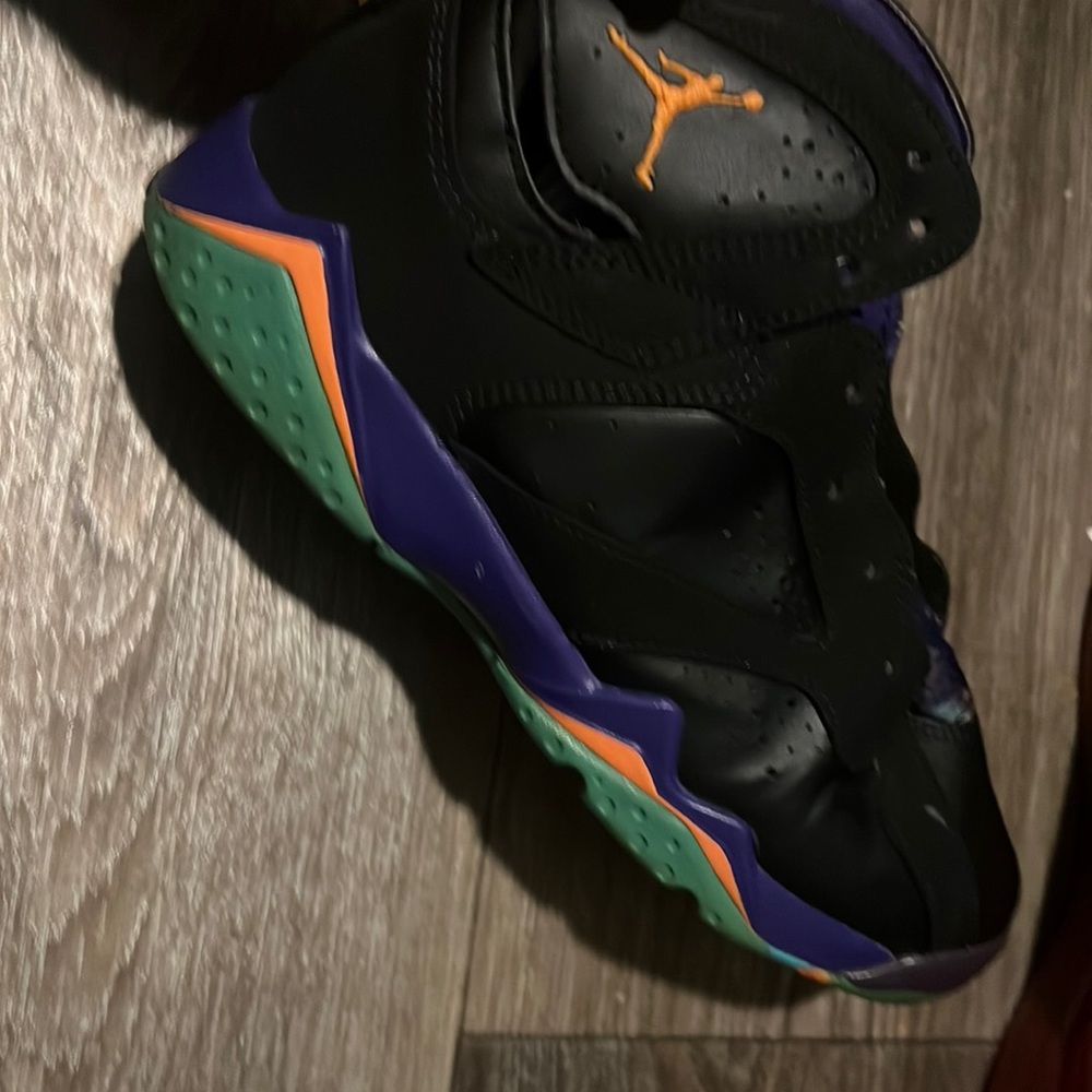 Jordan 7 “lola bunny”